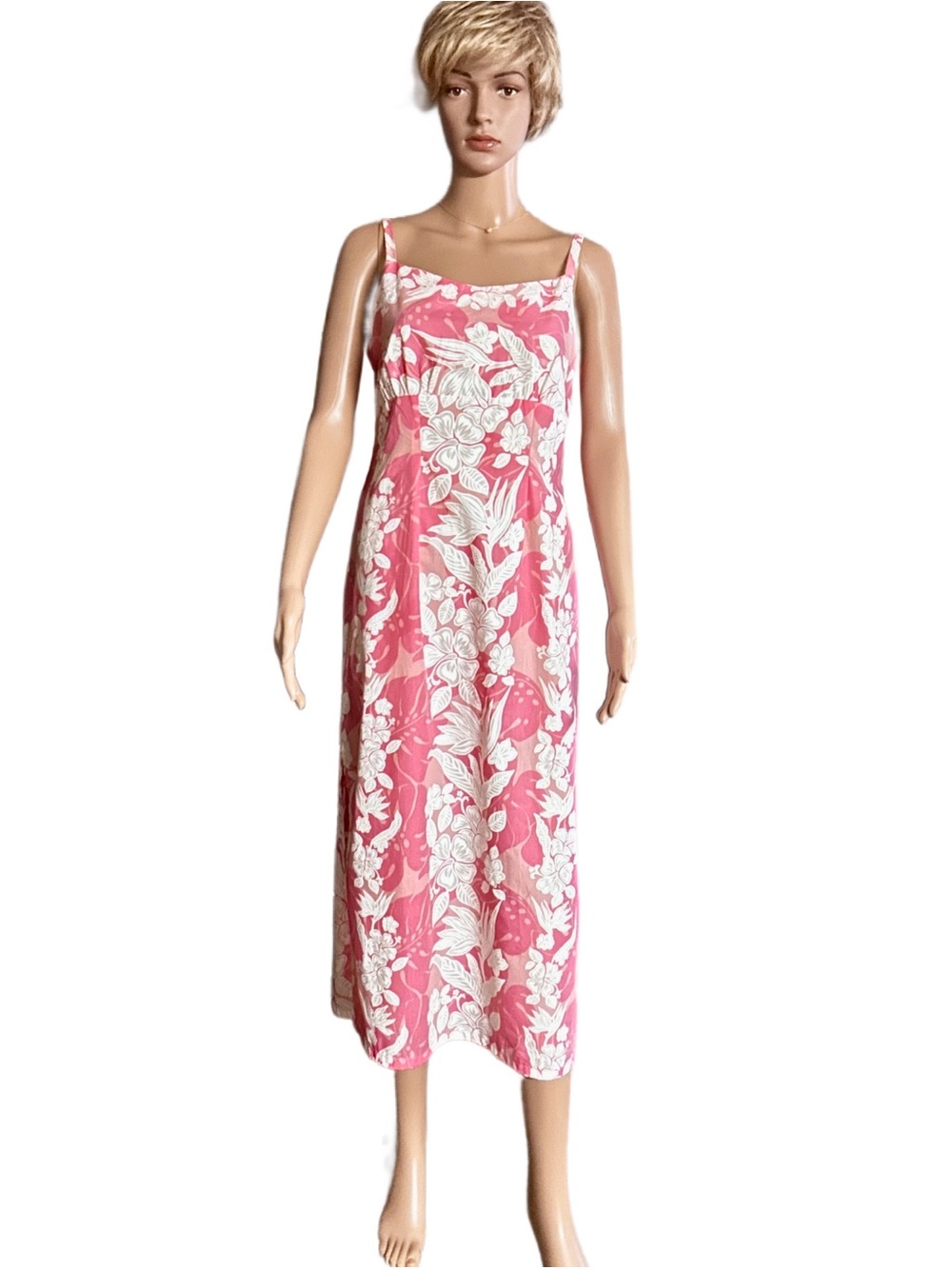 Tien Yang ~ Medium ~ USA ~ Hawaiian ~ Pink & White ~ Hawaiian Floral ~ Dress